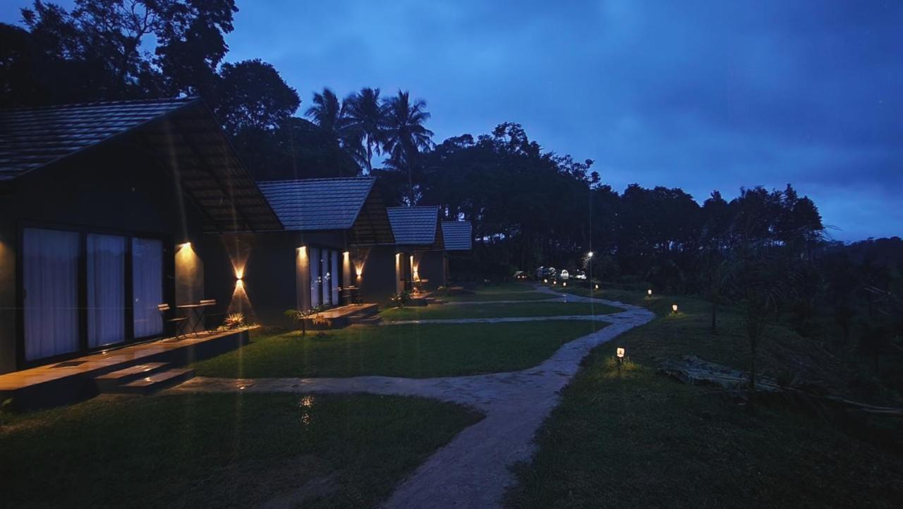 Bendheka - Cliff Front Cottages Coorg Gonikoppal Εξωτερικό φωτογραφία
